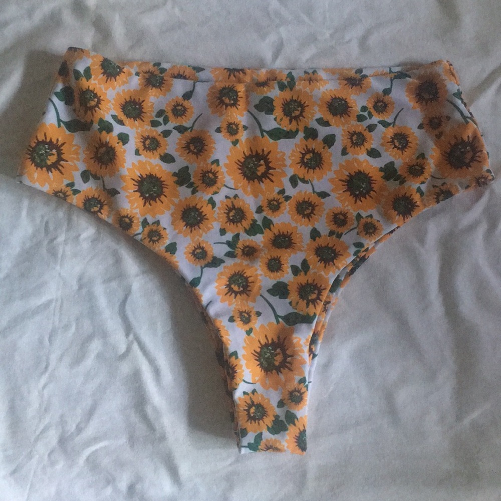 Bathing suit bottom